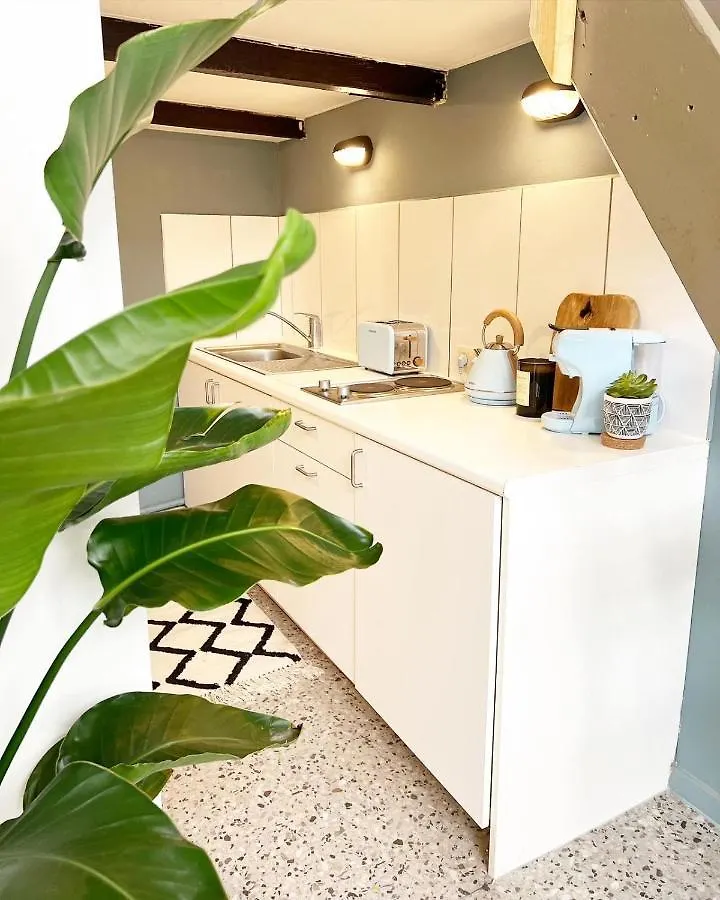 Antwerp Suites Apartment